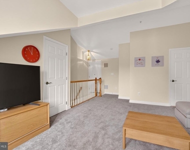 8814 Hunting Lodge Court - Photo Thumbnail 45