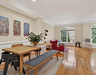8814 Hunting Lodge Court - Photo Thumbnail 18
