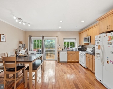 12109 Wedgeway Court - Photo Thumbnail 5