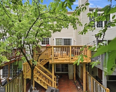 12109 Wedgeway Court - Photo Thumbnail 27