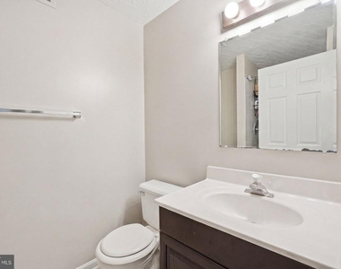12109 Wedgeway Court - Photo Thumbnail 21