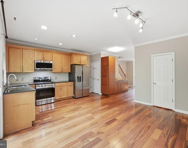 12109 Wedgeway Court - Photo Thumbnail 13