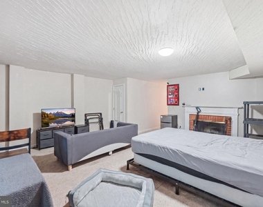 12109 Wedgeway Court - Photo Thumbnail 23