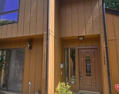 11922 Escalante Court - Photo Thumbnail 27