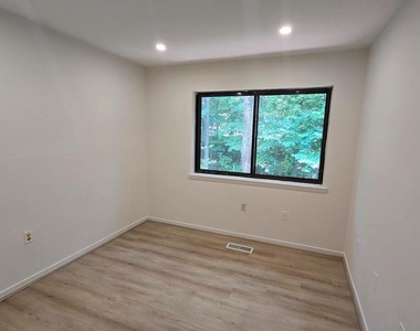 11922 Escalante Court - Photo Thumbnail 24