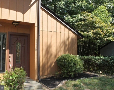 11922 Escalante Court - Photo Thumbnail 2