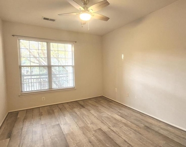 3009 Nicosh Circle - Photo Thumbnail 21