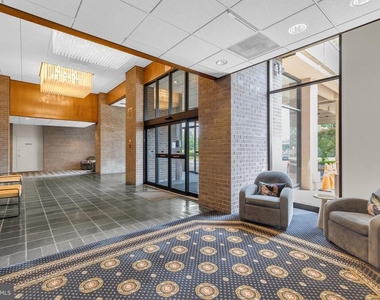 1800 Old Meadow Road - Photo Thumbnail 7