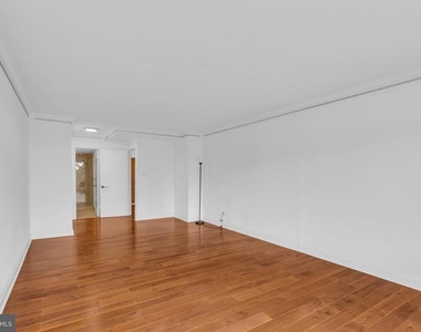 1800 Old Meadow Road - Photo Thumbnail 24