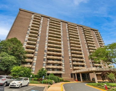 1800 Old Meadow Road - Photo Thumbnail 2