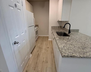 2791 Centerboro Drive - Photo Thumbnail 4