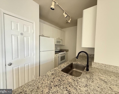 2791 Centerboro Drive - Photo Thumbnail 5