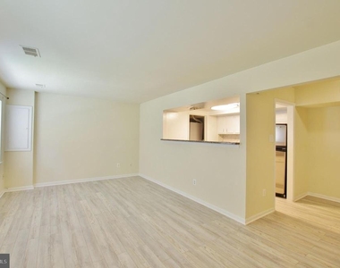 8612 Walutes Circle - Photo Thumbnail 1