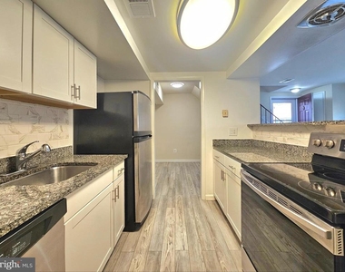 8612 Walutes Circle - Photo Thumbnail 8