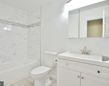 8612 Walutes Circle - Photo Thumbnail 16