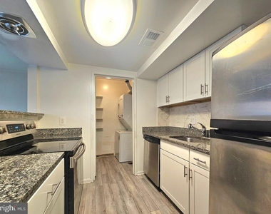 8612 Walutes Circle - Photo Thumbnail 5