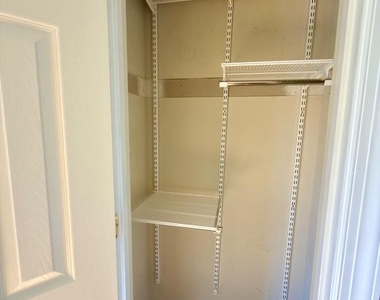 4722 Minor Circle - Photo Thumbnail 18