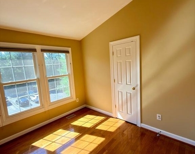 4722 Minor Circle - Photo Thumbnail 17