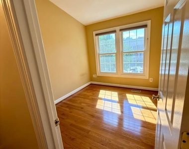 4722 Minor Circle - Photo Thumbnail 16
