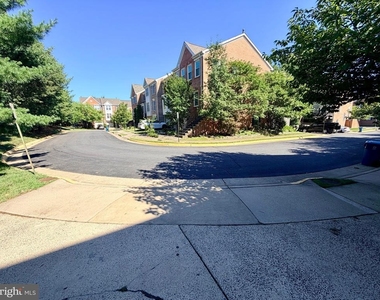 4722 Minor Circle - Photo Thumbnail 38