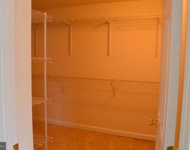 13626 Venturi Lane - Photo Thumbnail 16