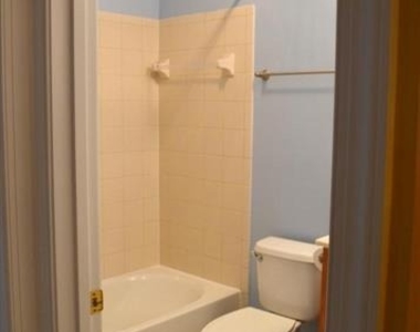 13626 Venturi Lane - Photo Thumbnail 8