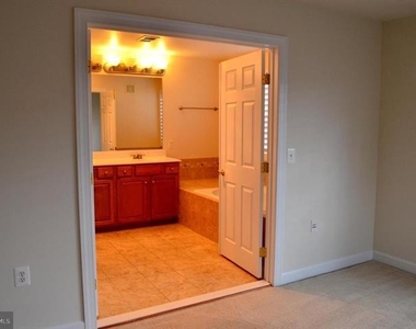 13626 Venturi Lane - Photo Thumbnail 13