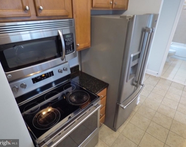 11800 Sunset Hills Road - Photo Thumbnail 11