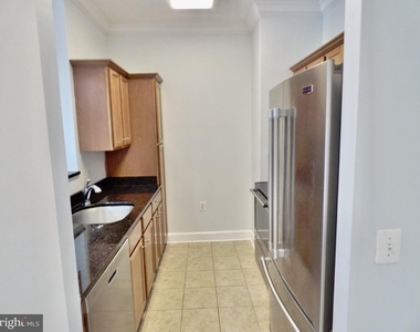 11800 Sunset Hills Road - Photo Thumbnail 5