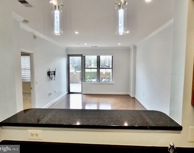 11800 Sunset Hills Road - Photo Thumbnail 3