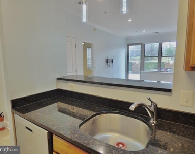 11800 Sunset Hills Road - Photo Thumbnail 7