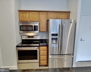 11800 Sunset Hills Road - Photo Thumbnail 10