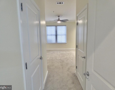 11800 Sunset Hills Road - Photo Thumbnail 17