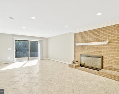 5021 Fleming Drive - Photo Thumbnail 43