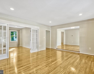 5021 Fleming Drive - Photo Thumbnail 23