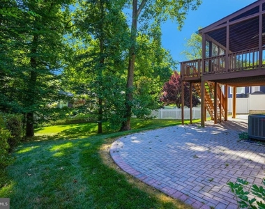 5021 Fleming Drive - Photo Thumbnail 65