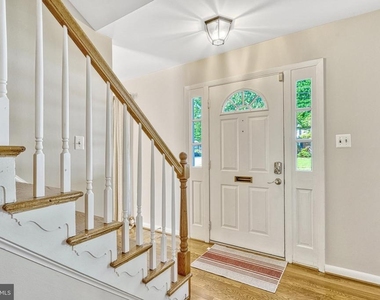 5021 Fleming Drive - Photo Thumbnail 4