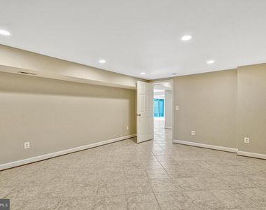 5021 Fleming Drive - Photo Thumbnail 56