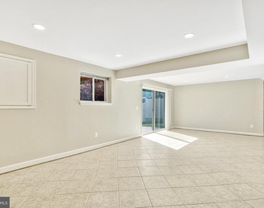 5021 Fleming Drive - Photo Thumbnail 47