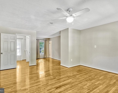 5021 Fleming Drive - Photo Thumbnail 33