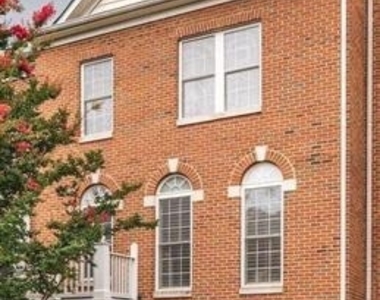 11618 Park Vista Boulevard - Photo Thumbnail 12