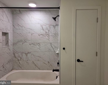 102 Hanover Street - Photo Thumbnail 18