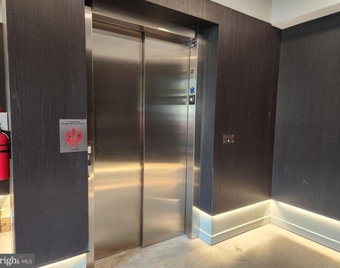 102 Hanover Street - Photo Thumbnail 20