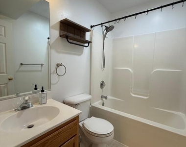 17493 American Way - Photo Thumbnail 26