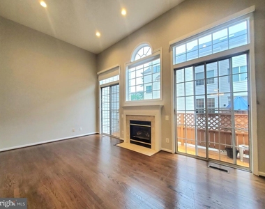6030 Lincolnia Road - Photo Thumbnail 6