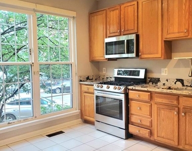6030 Lincolnia Road - Photo Thumbnail 2