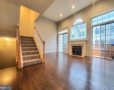 6030 Lincolnia Road - Photo Thumbnail 7