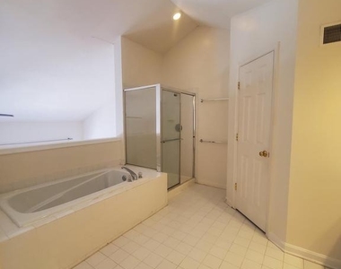 6030 Lincolnia Road - Photo Thumbnail 23