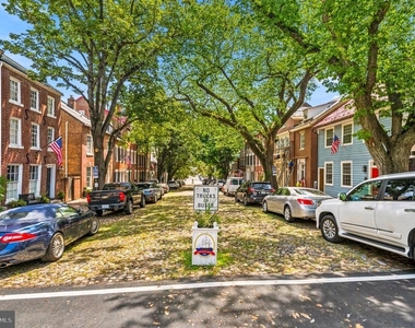 400 Madison Street - Photo Thumbnail 39