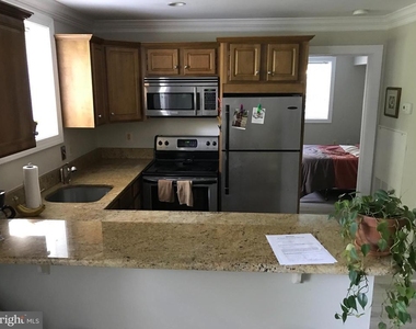 1219 Oronoco Street - Photo Thumbnail 12